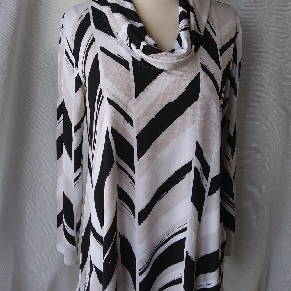 Chico's | 0 | Long Sleeve Abstract Pattern Cowl Neck | 4/6